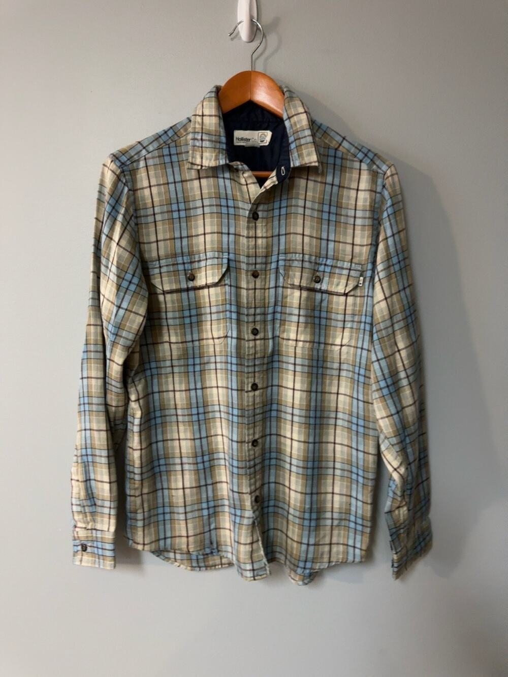Hollister Plaid Flannel Shirt Mens Small Blue Tan Button Front Long Sleeve